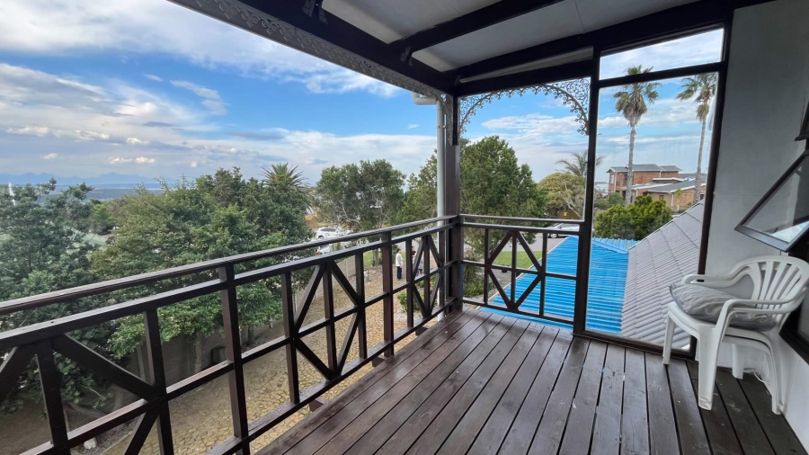 4 Bedroom Property for Sale in Hartenbos Heuwels Western Cape